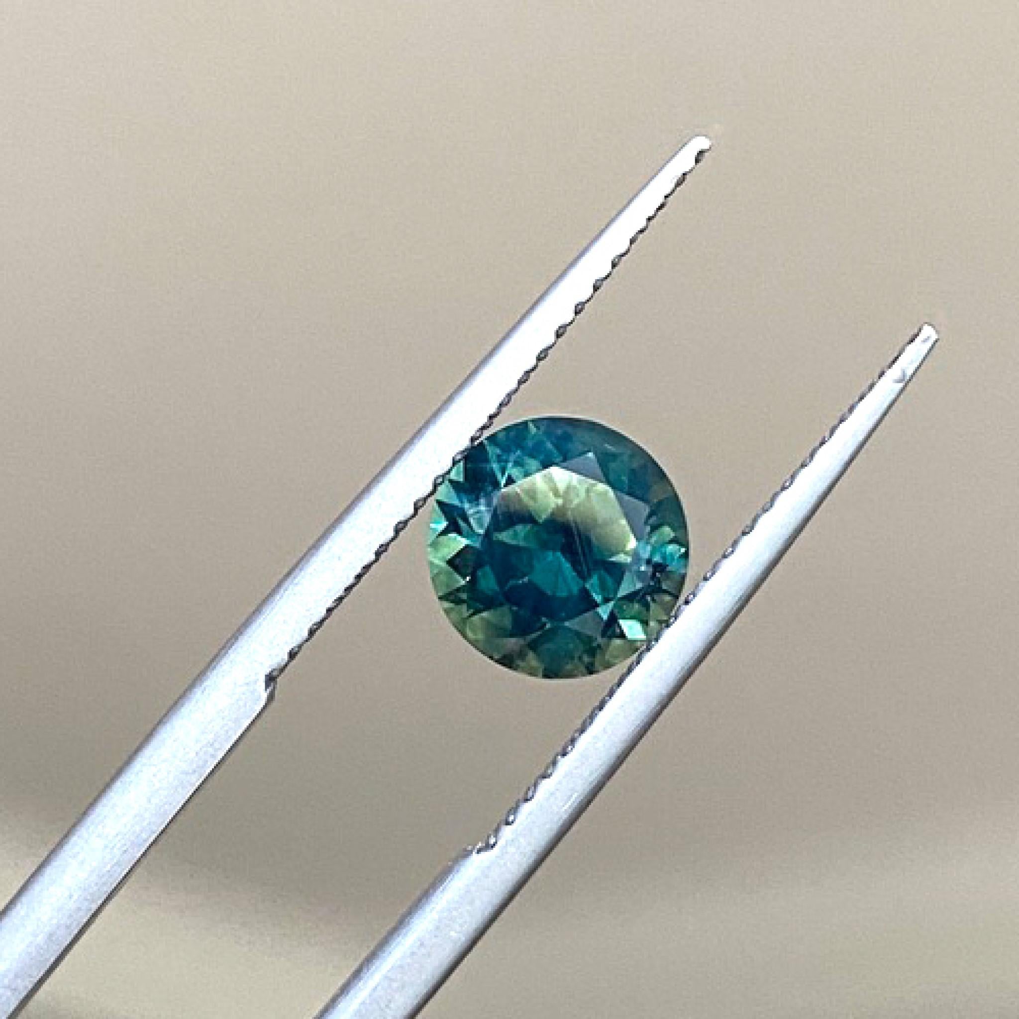 sparkling Australian teal sapphire