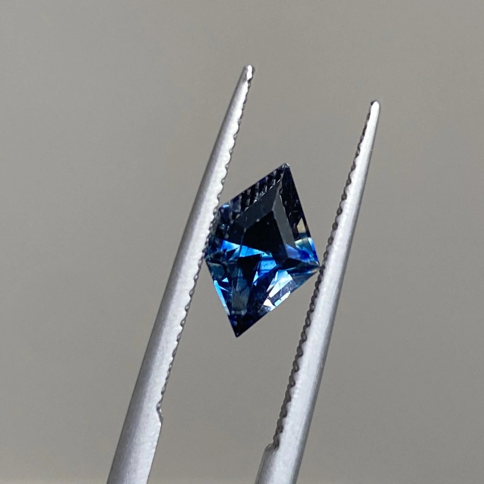 Blue freeform sapphire for custom jewellery