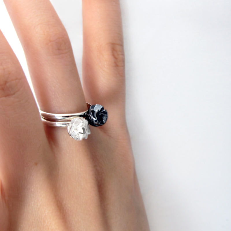 Negative/Positive Mini ring