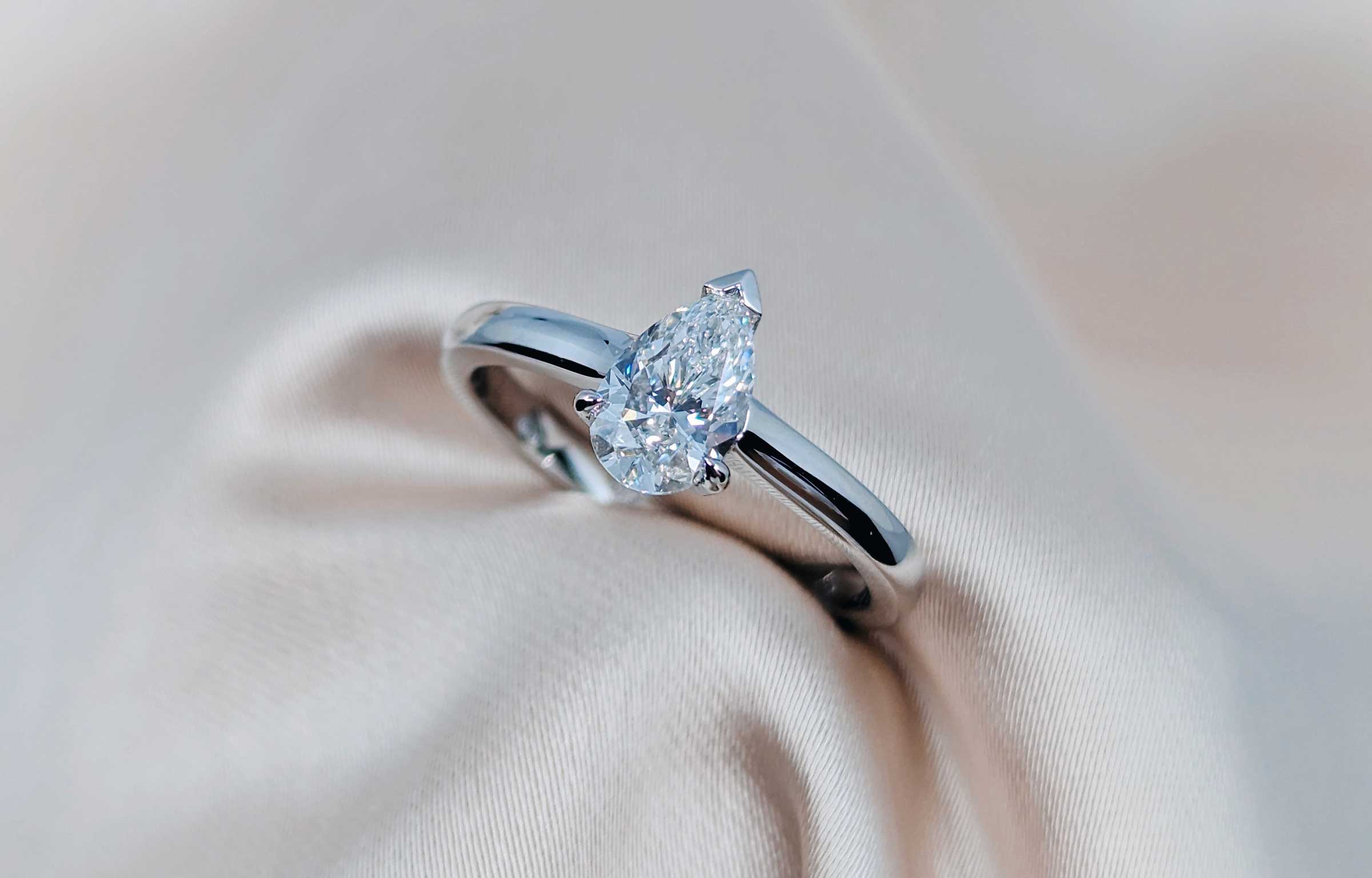 Platinum and white gold - which is better for diamond engagement rings?