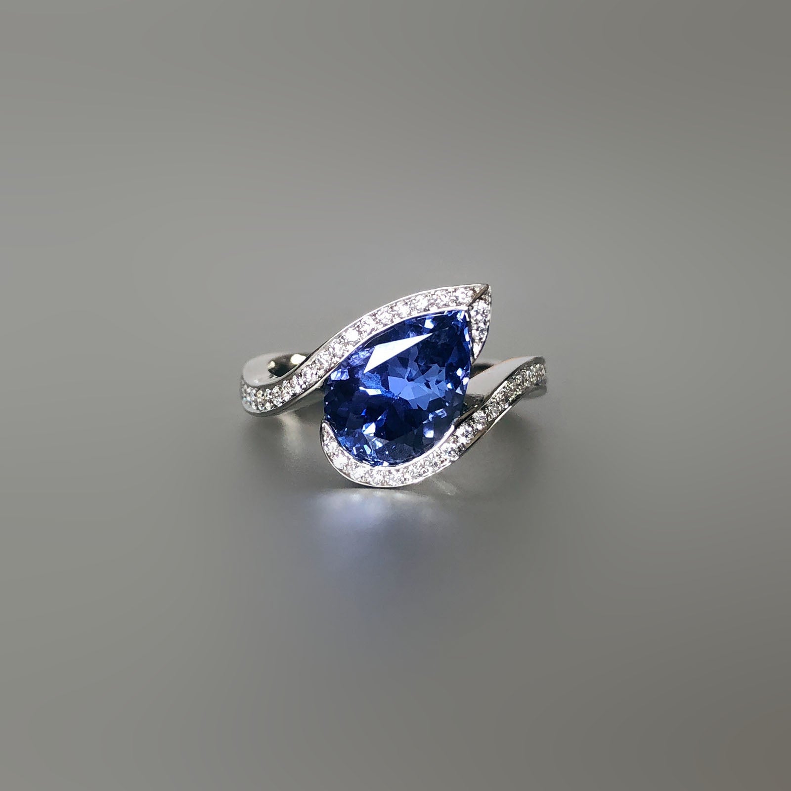 Ceylon pear shaped sapphire ring