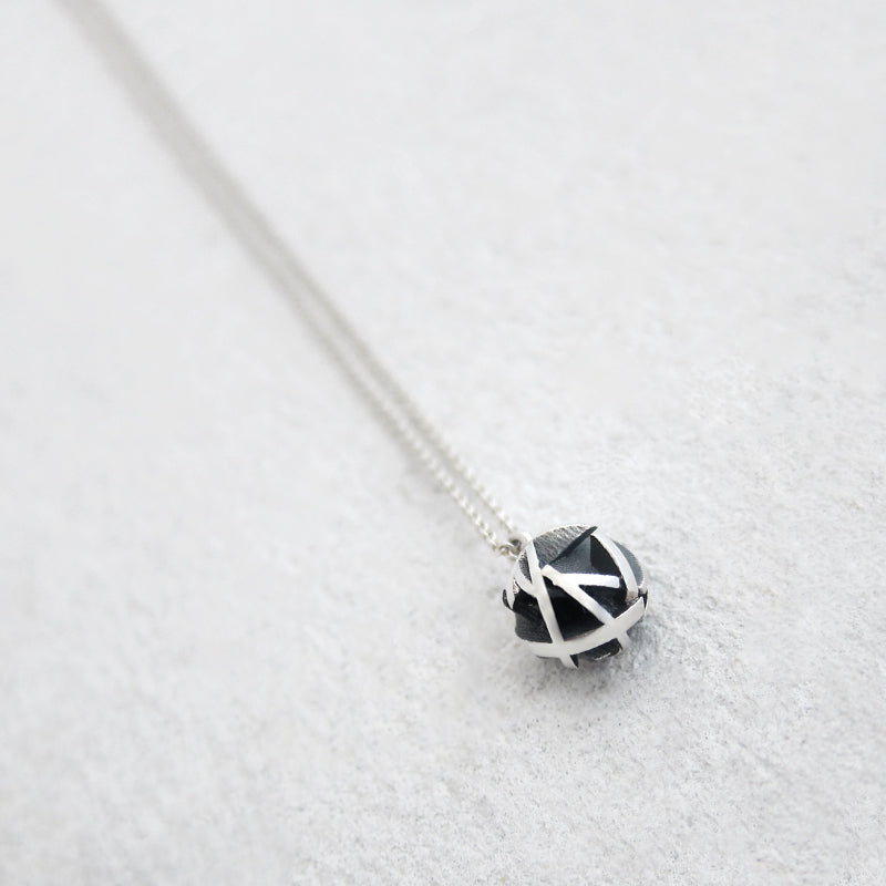 two tone 3D printed geometric pendant necklace