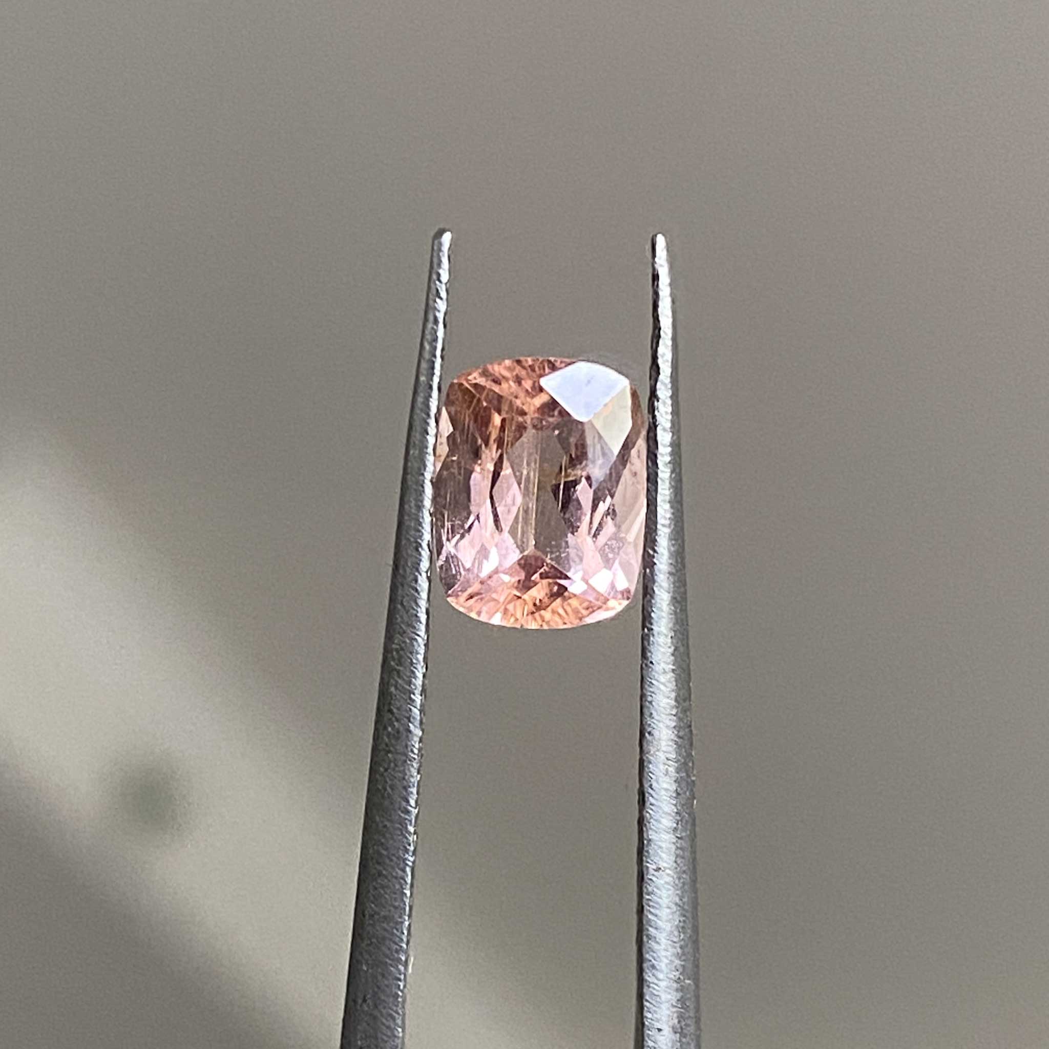 Cinnamon Peach - 6.7 x 5.2mm | Cushion tourmaline