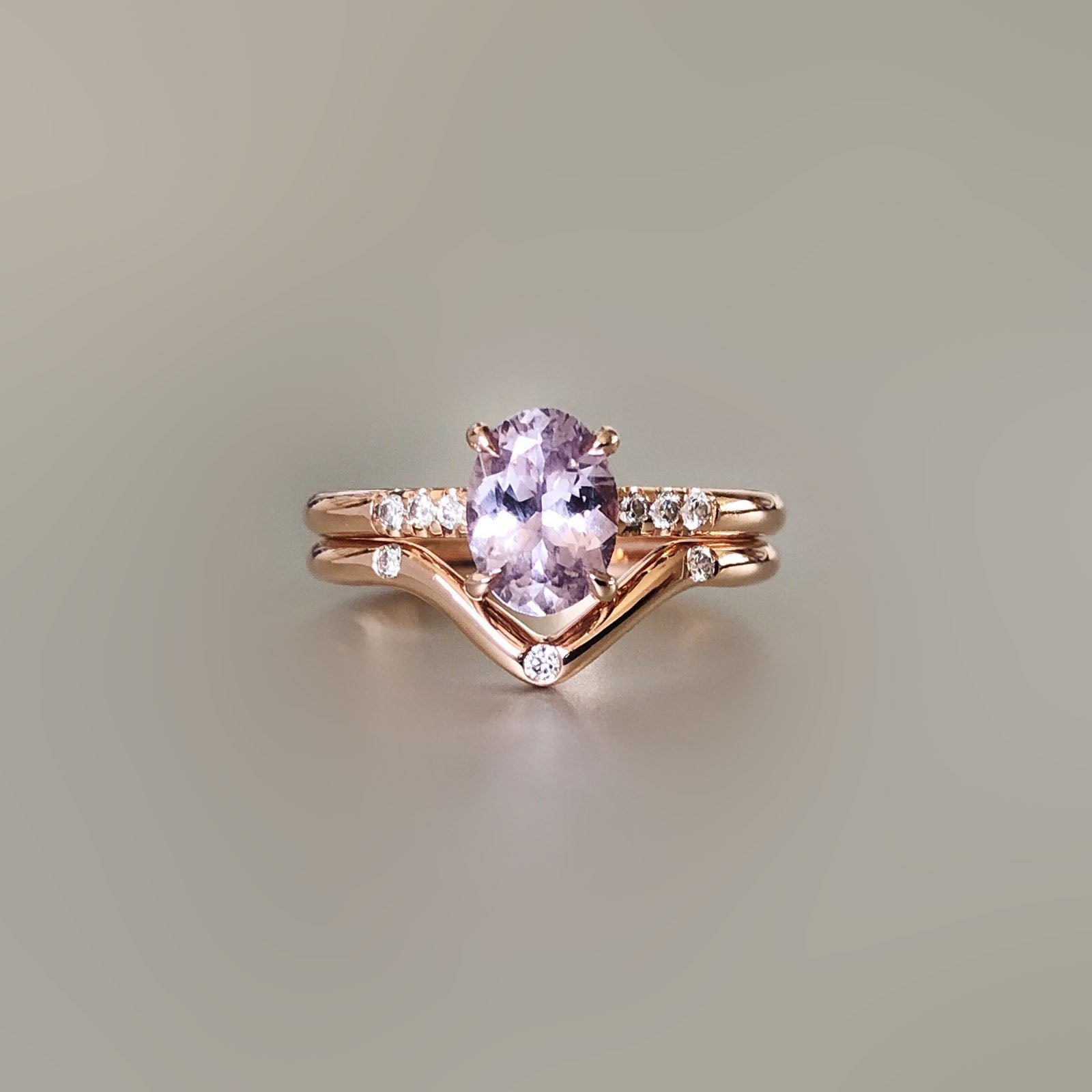 Pink sapphire engagement ring and V wedding band