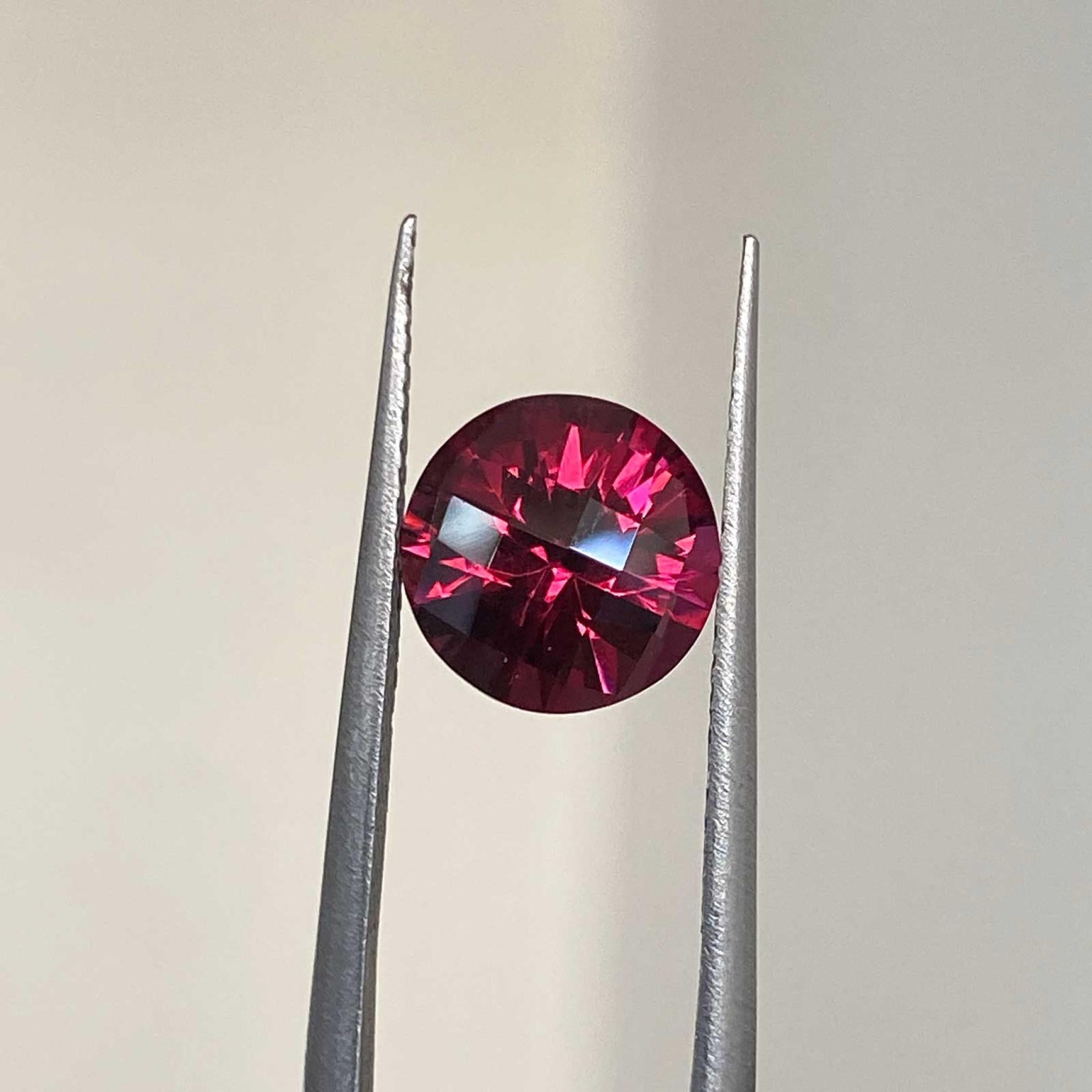  beautiful Raspberry Sorbet Rhodolite garnet