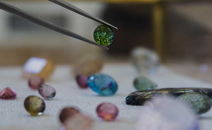 Gemstones for custom jewellery