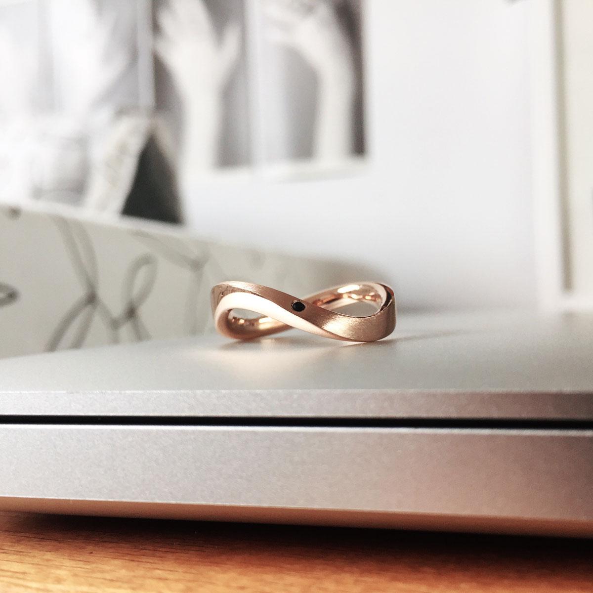 Rose gold mobius strip infinity ring, custom made by Fairina Cheng
