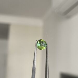 Lime and mint bicolour tourmaline round